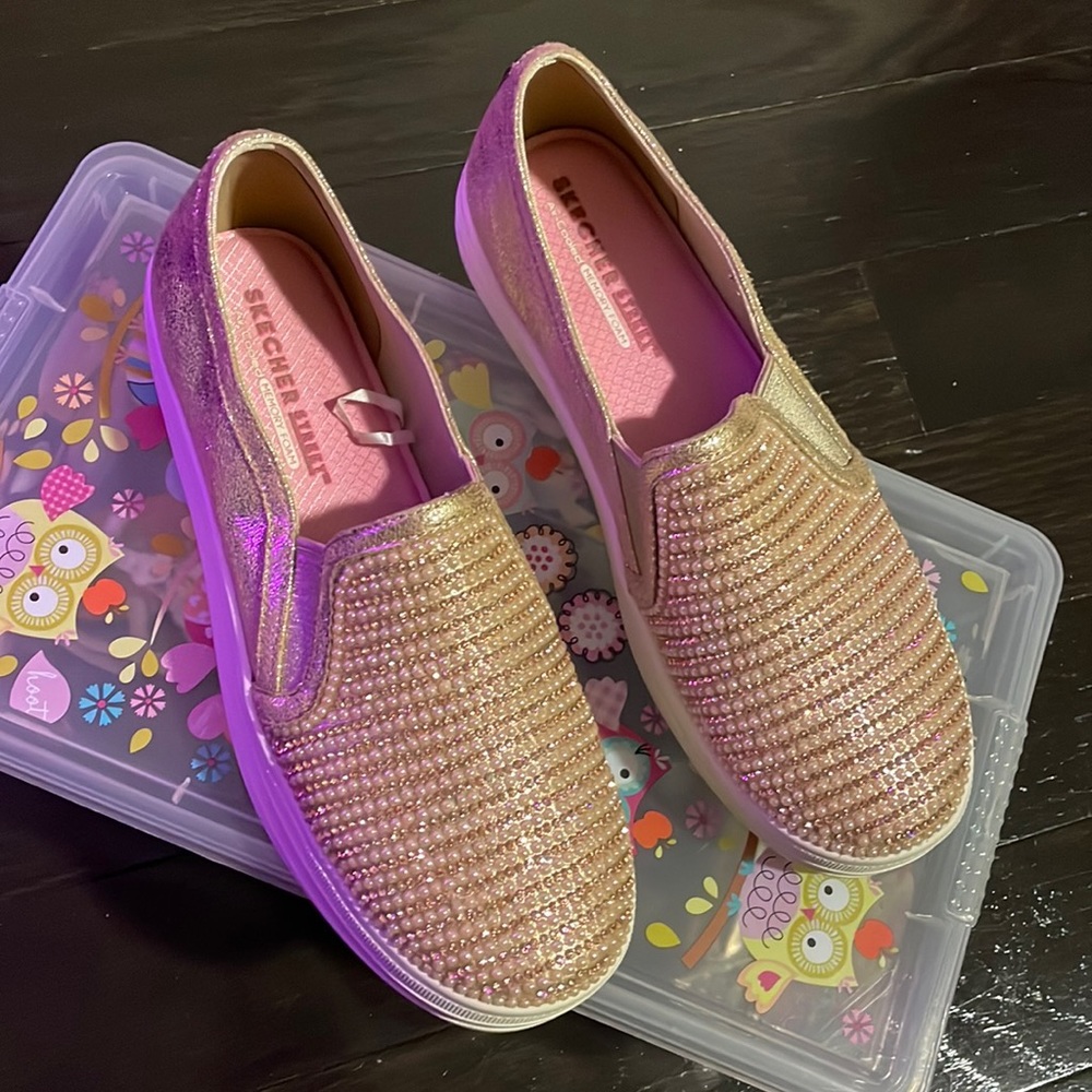 Sketcher moccasins